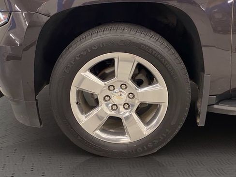 Used 2017 Chevrolet Suburban LS w/ All-Season Package AWD/4WD image 16