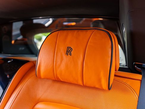 Used 2022 Rolls-Royce Cullinan w/ Technology Package AWD/4WD image 52