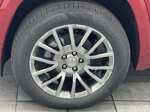 New 2026 GMC Terrain Denali w/ LPO, Floor Liner Package image 5