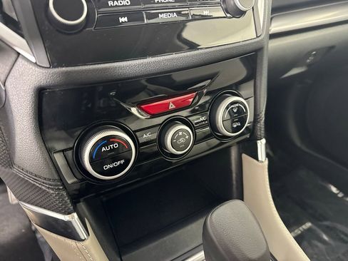 Used 2024 Subaru Forester Premium AWD/4WD image 18