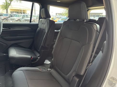 New 2026 Jeep Grand Cherokee L Laredo RWD image 23