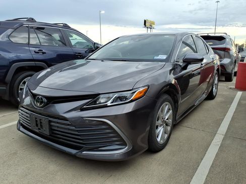 Certified 2023 Toyota Camry LE w/ Convenience Package FWD image 4