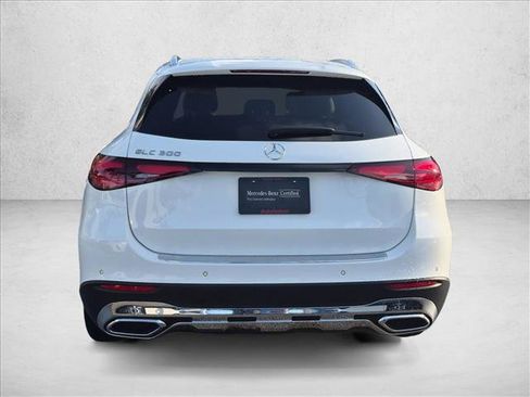 Used 2024 Mercedes-Benz GLC 300 image 7