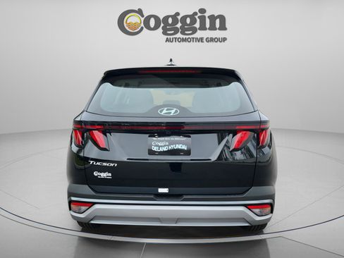 New 2026 Hyundai Tucson SE image 5
