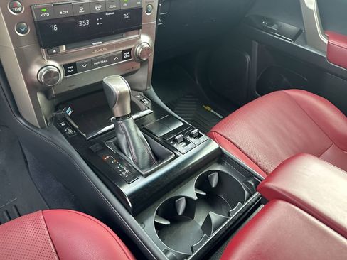 Used 2021 Lexus GX 460 image 37