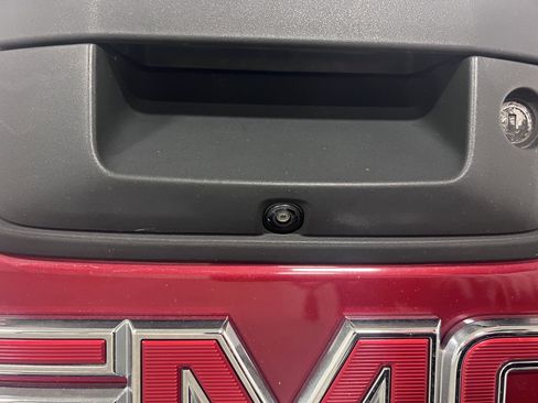 Used 2018 GMC Sierra 1500 SLT image 12