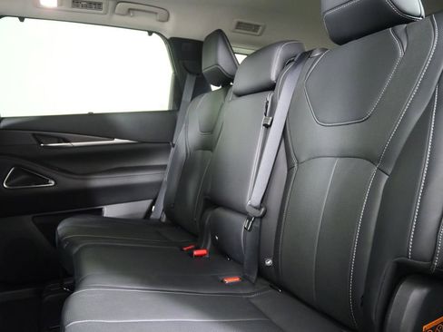 Used 2022 INFINITI QX60 Sensory w/ Vision Package image 17