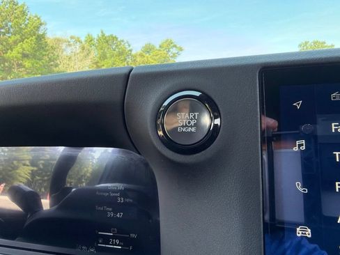 Used 2024 Lexus GX 550 AWD/4WD image 12