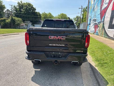Used 2021 GMC Sierra 1500 AT4 w/ AT4 Premium Package AWD/4WD image 6