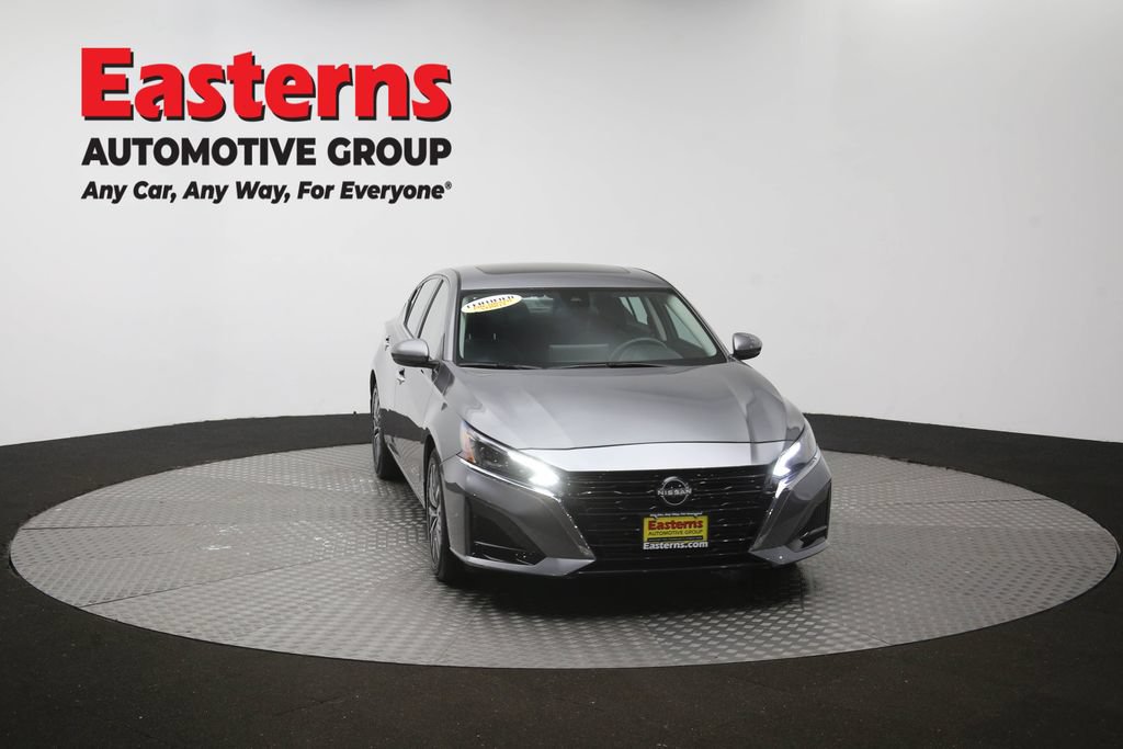 Used 2023 Nissan Altima 2.5 SV w/ SV Premium Package FWD image 52