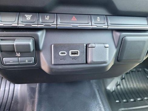 New 2026 Chevrolet Silverado 3500 W/T AWD/4WD image 18