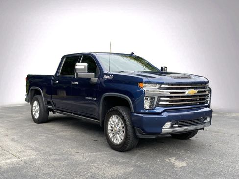 Used 2022 Chevrolet Silverado 2500 High Country AWD/4WD image 2