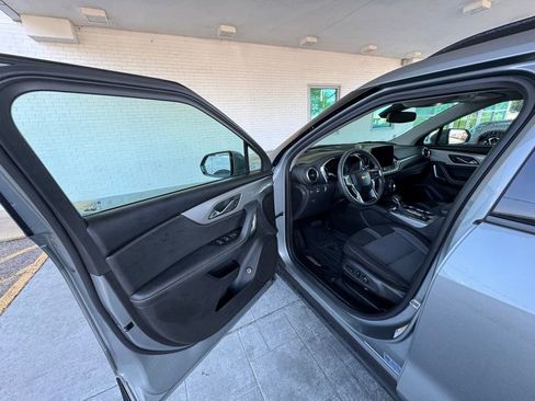 Used 2024 Chevrolet Blazer LT w/ Convenience Package FWD image 11