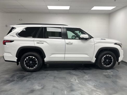 Used 2026 Toyota Sequoia SR5 w/ TRD Off-Road Package AWD/4WD image 6