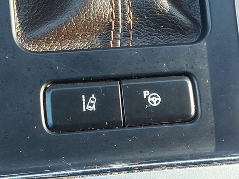 Used 2017 Ford F150 King Ranch w/ Equipment Group 601A Luxury image 31