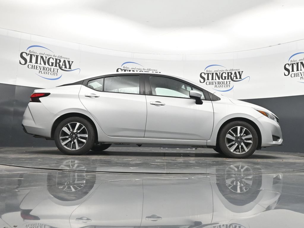 Used 2025 Nissan Versa SV FWD image 33
