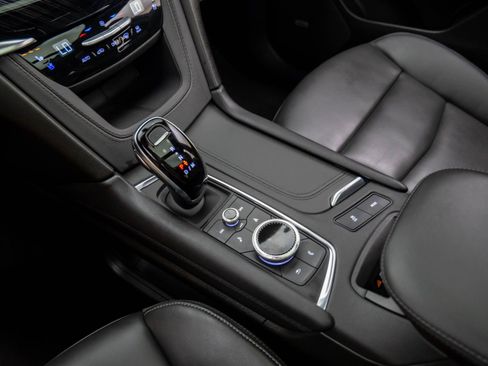 New 2025 Cadillac XT6 Premium Luxury image 14