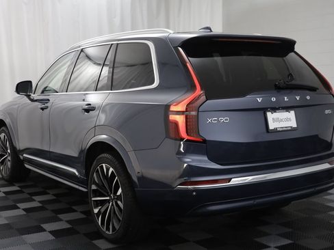 Used 2025 Volvo XC90 B5 Plus AWD/4WD image 15