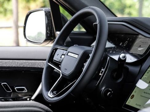 New 2026 Land Rover Range Rover Sport Dynamic SE AWD/4WD image 17