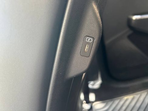 Used 2024 Kia EV6 Light RWD image 18