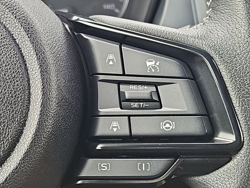 Certified 2025 Subaru Forester Premium AWD/4WD image 23