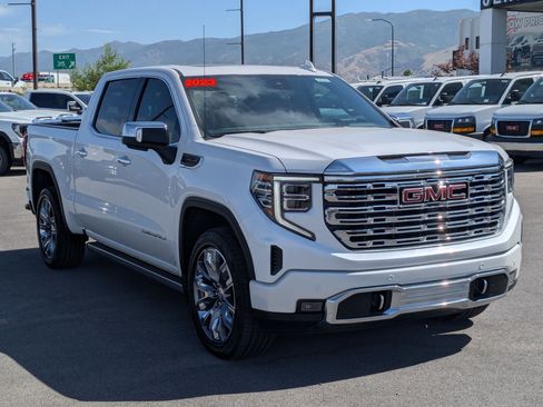 Certified 2023 GMC Sierra 1500 Denali w/ Denali Reserve Package AWD/4WD image 7