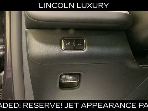 Used 2025 Lincoln Navigator Reserve w/ Jet Appearance Package AWD/4WD image 36