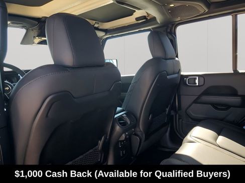 New 2026 Jeep Wrangler Sahara AWD/4WD image 21