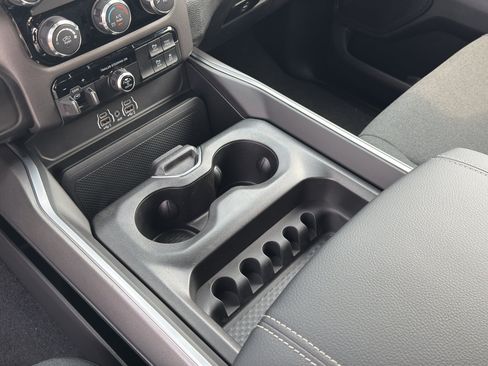 New 2026 RAM 1500 Express AWD/4WD image 20