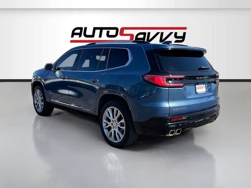 Used 2024 GMC Acadia Denali w/ Super Cruise Package FWD image 5