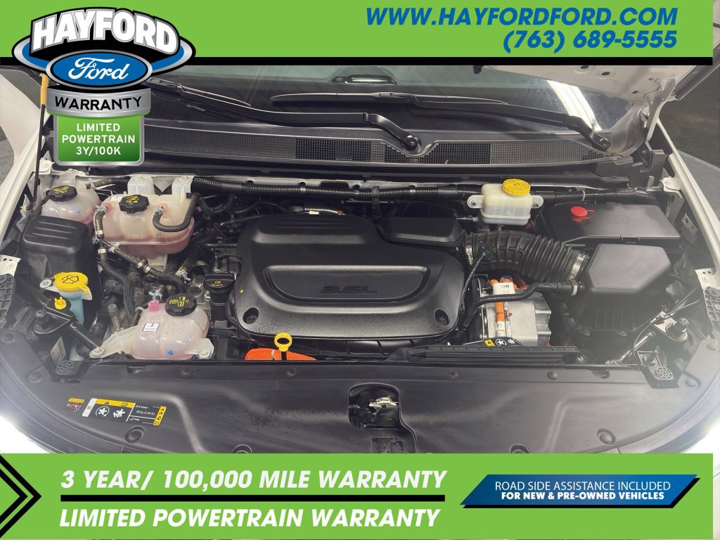 Used 2024 Chrysler Pacifica Limited FWD image 25