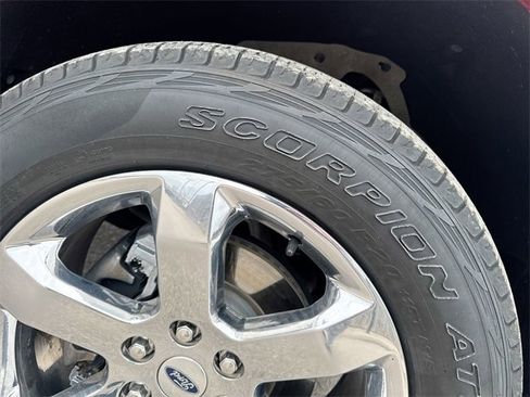 Certified 2021 Ford F150 Lariat w/ Equipment Group 502A High image 39