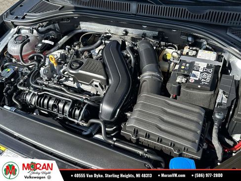 Certified 2025 Volkswagen Jetta SE w/ Sunroof Package FWD image 10