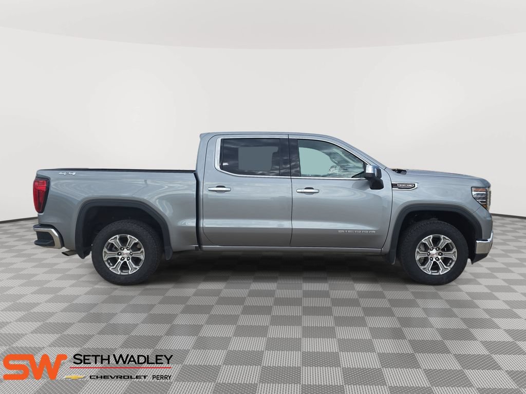Used 2025 GMC Sierra 1500 SLT AWD/4WD image 8