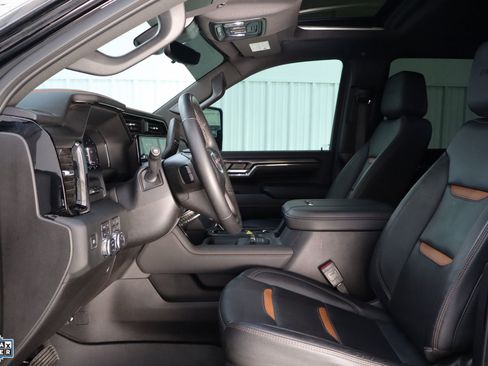 Used 2024 GMC Sierra 2500 AT4 w/ AT4 Premium Plus Package image 15
