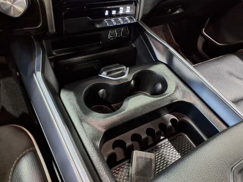 Used 2023 RAM 1500 Laramie image 11