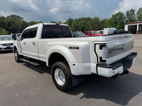 Used 2017 Ford F350 Platinum w/ Platinum Ultimate Package AWD/4WD image 3