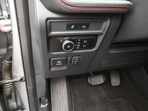 Used 2024 Ford Expedition Limited image 13