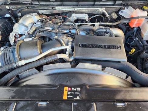 Used 2024 Chevrolet Silverado 3500 LT image 34