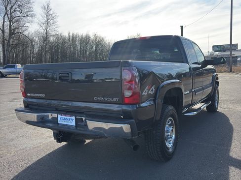 Used 2003 Chevrolet Silverado 2500 LT image 25