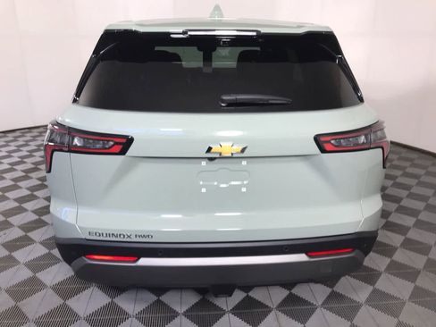 New 2026 Chevrolet Equinox LT w/ Convenience Package II image 13