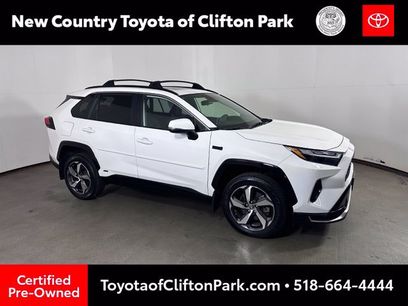 Used 2023 Toyota RAV4 SE w/ Weather & Moonroof Package