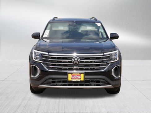 Used 2026 Volkswagen Atlas SE AWD/4WD image 2