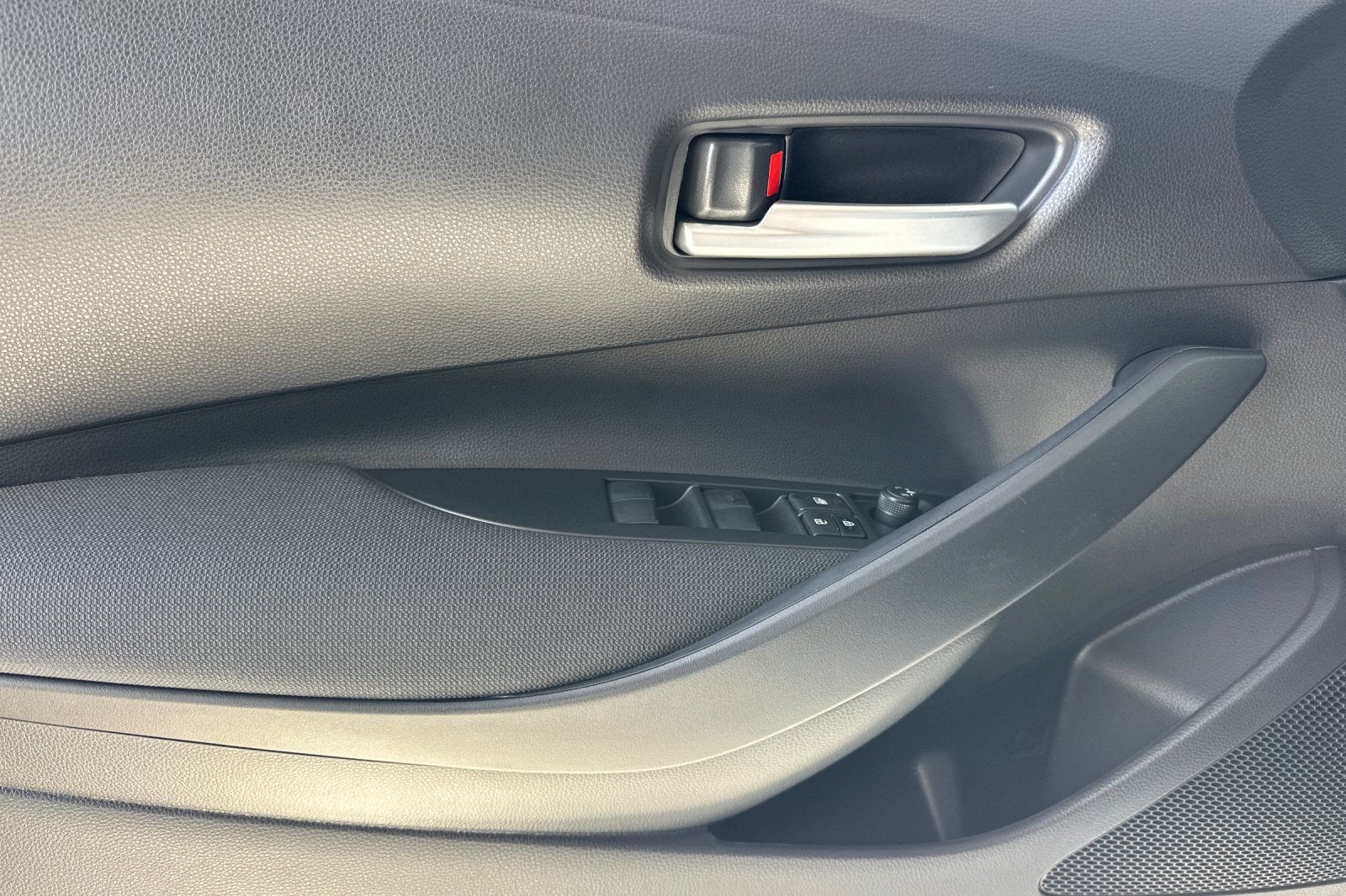 New 2027 Toyota Corolla SE w/ SE Premium Package FWD image 11
