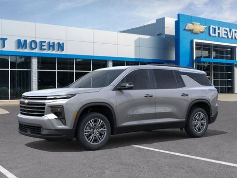 New 2026 Chevrolet Traverse LT image 2