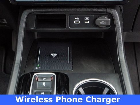 Used 2024 Honda Pilot Touring image 9