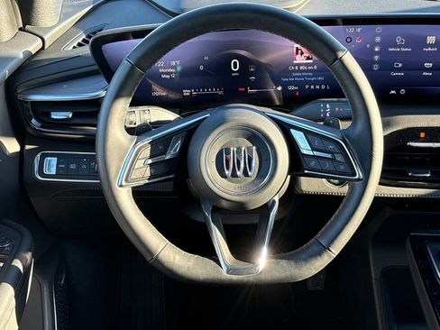 Used 2025 Buick Enclave Sport Touring image 19