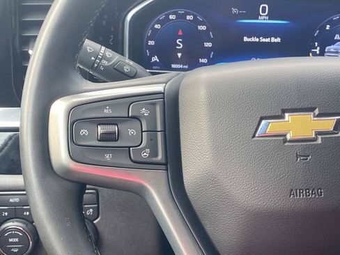 Used 2023 Chevrolet Silverado 1500 LT AWD/4WD image 31