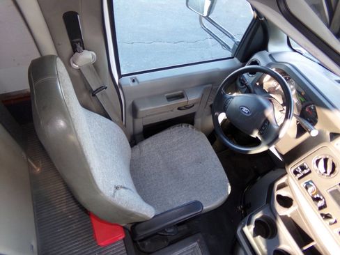 Used 2019 Ford E-450 and Econoline 450 Super Duty w/ Shuttle Bus Prep Package image 24