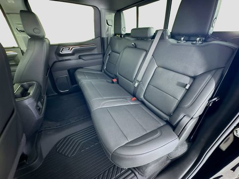 New 2026 Chevrolet Silverado 1500 LT Trail Boss w/ Convenience Package II AWD/4WD image 23